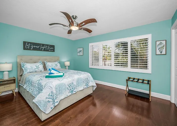 Bayside Escape On The Intracoastal Water Clearwater Beach